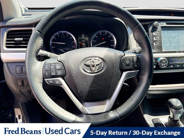 Used 2016 Toyota Highlander XLE AWD/4WD image 15