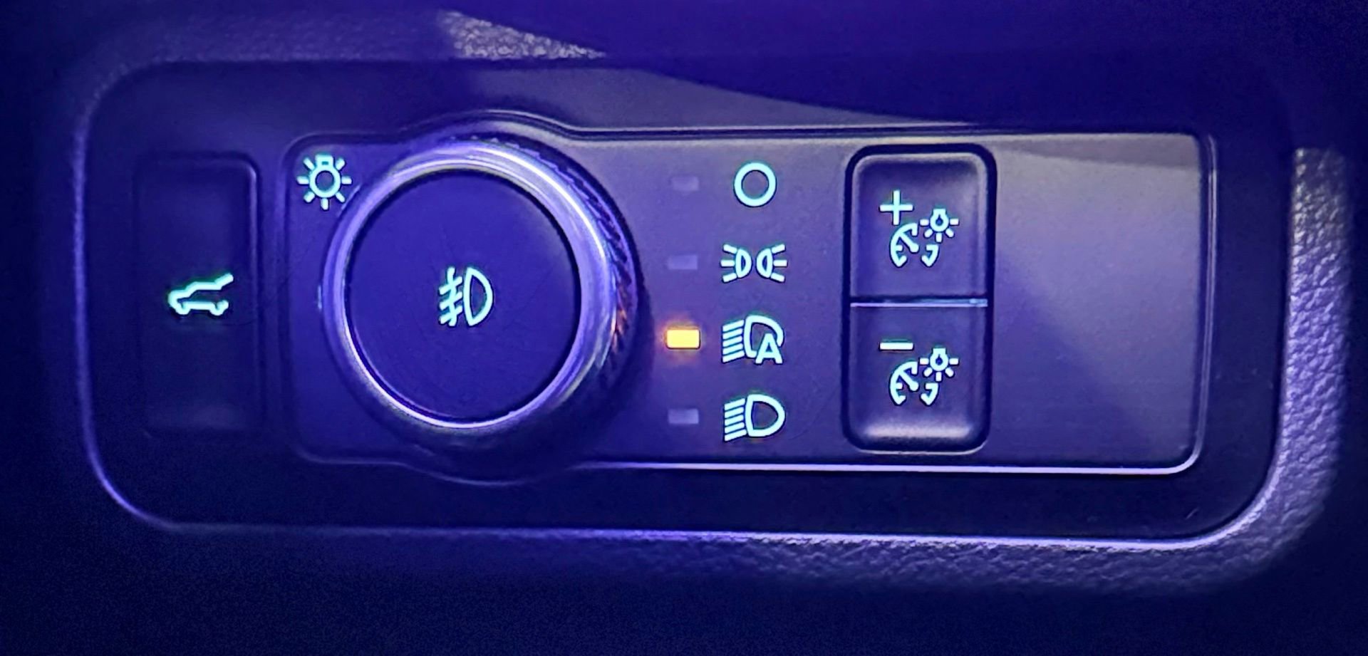 Used 2025 Ford Explorer ST w/ Sun And Sound Package image 73