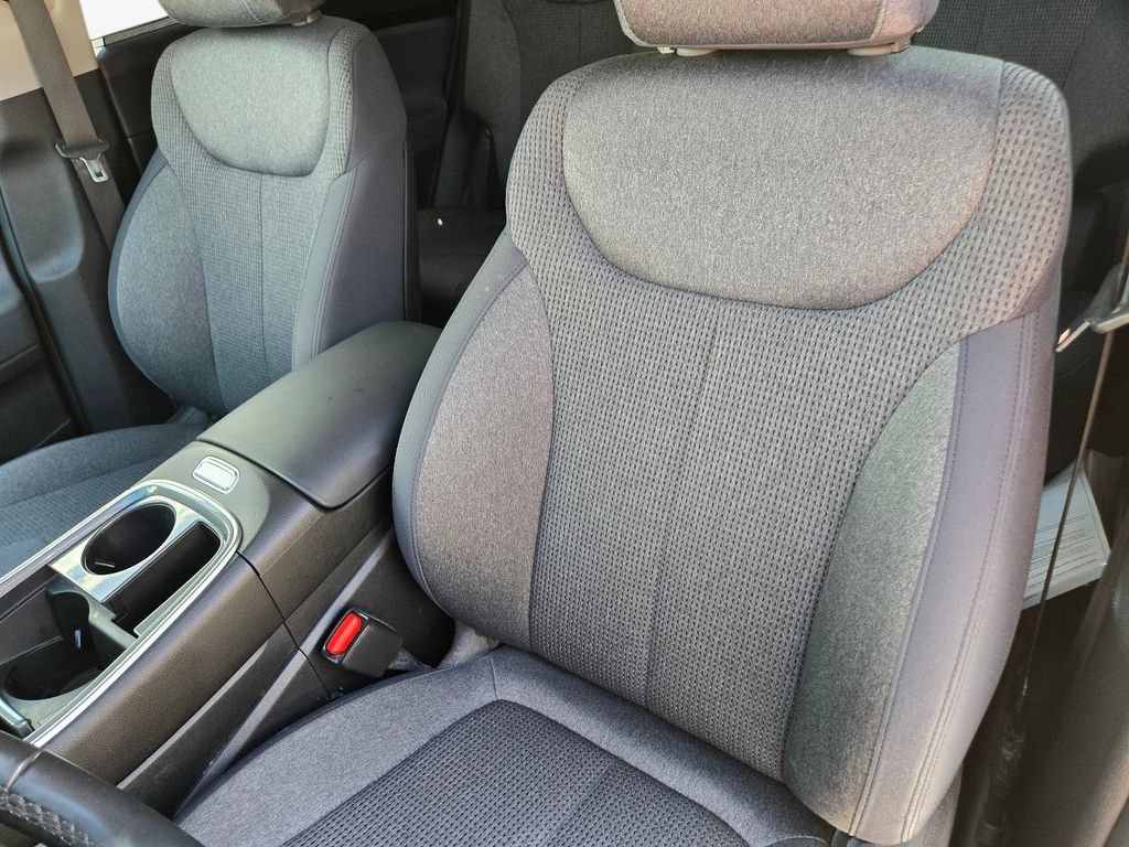 Used 2022 Hyundai Santa Fe SEL w/ Convenience Package FWD image 16