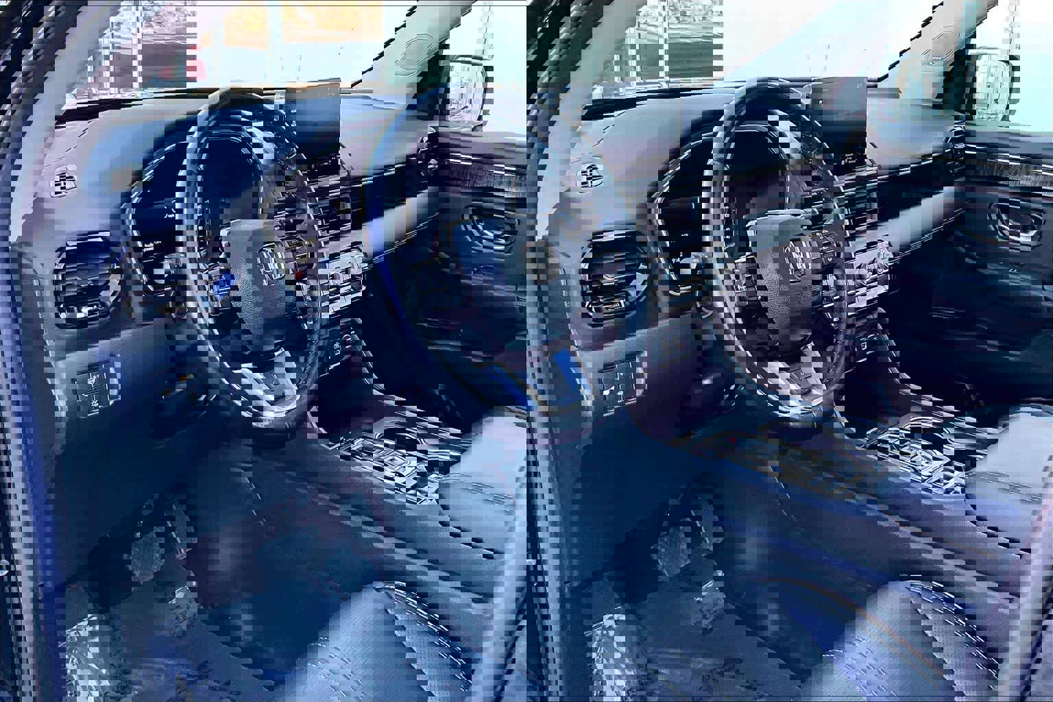 Used 2025 Honda Pilot Elite image 17