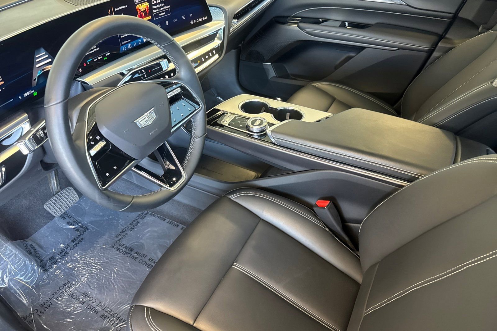 Certified 2024 Cadillac Lyriq Tech w/ Driver Assist Package AWD/4WD image 9