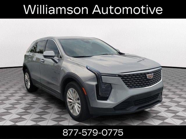 Certified 2024 Cadillac XT4 Luxury FWD image 1