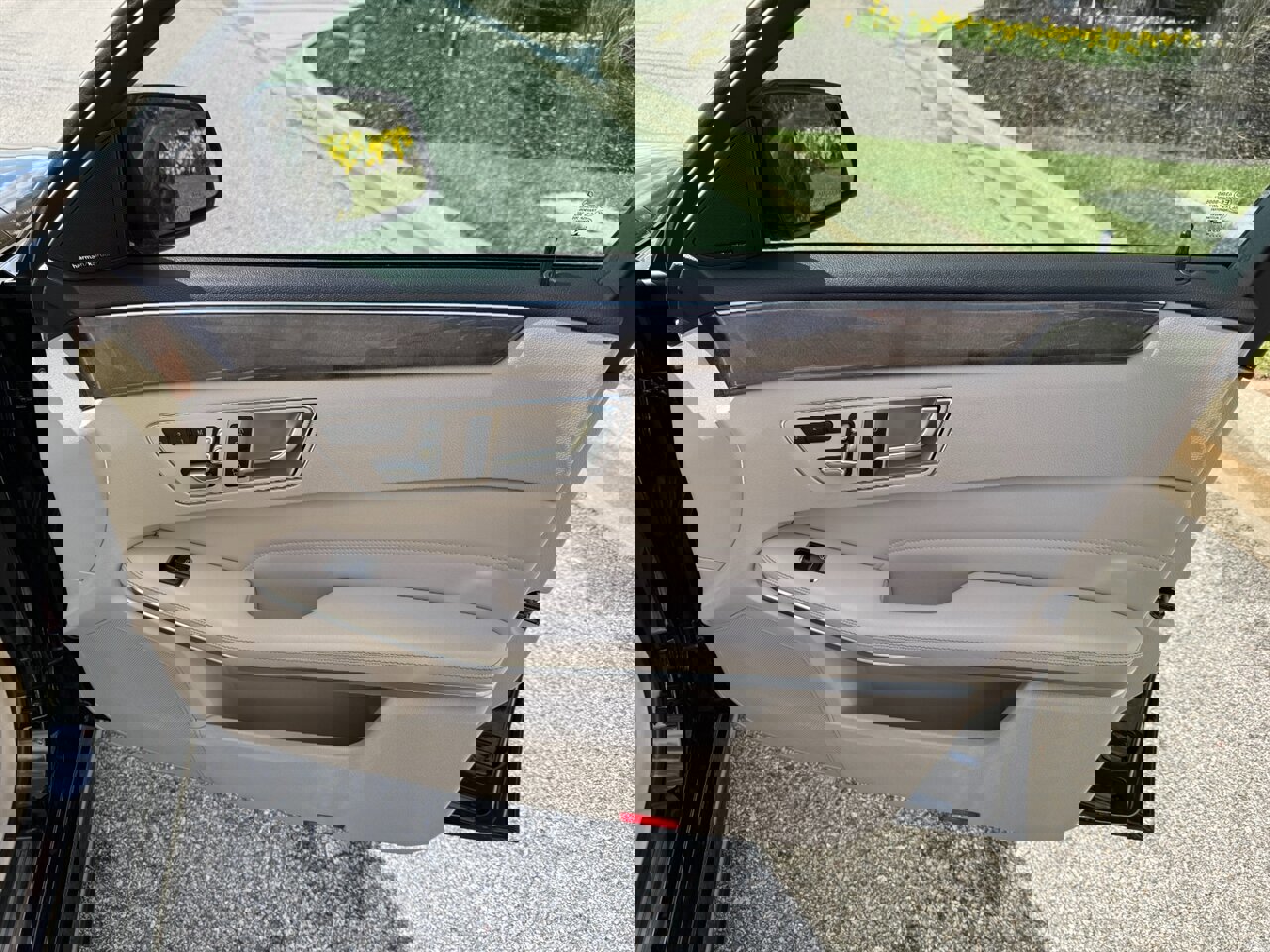 Used 2016 Mercedes-Benz E 350 Sedan image 33