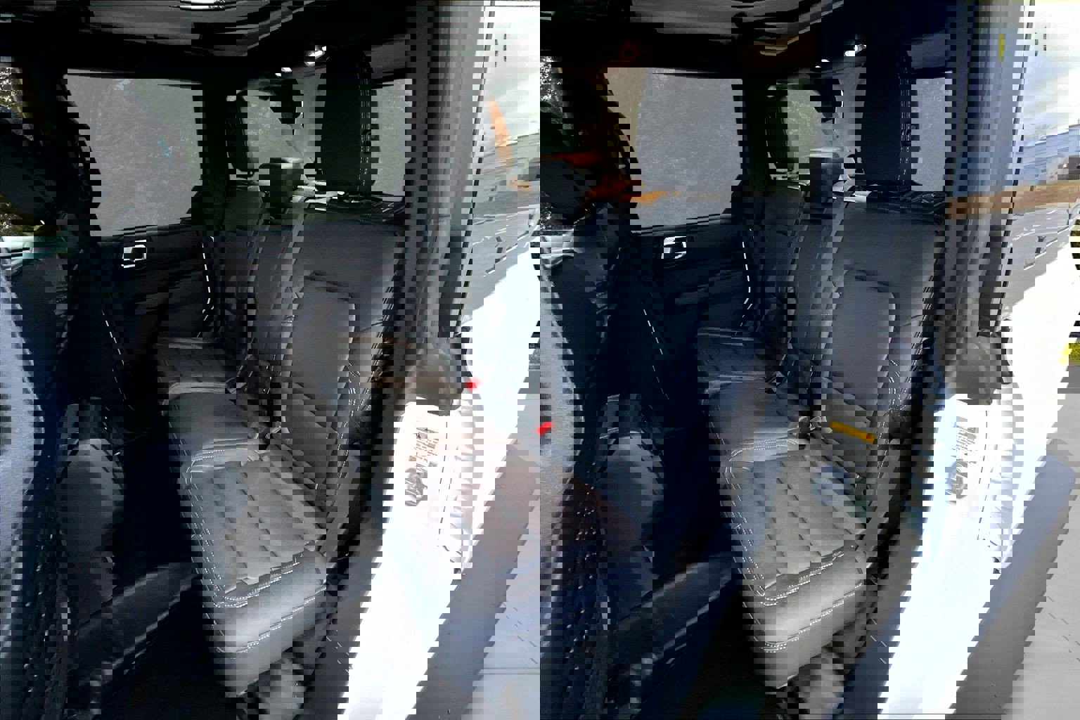 New 2025 Ford Bronco Badlands image 11