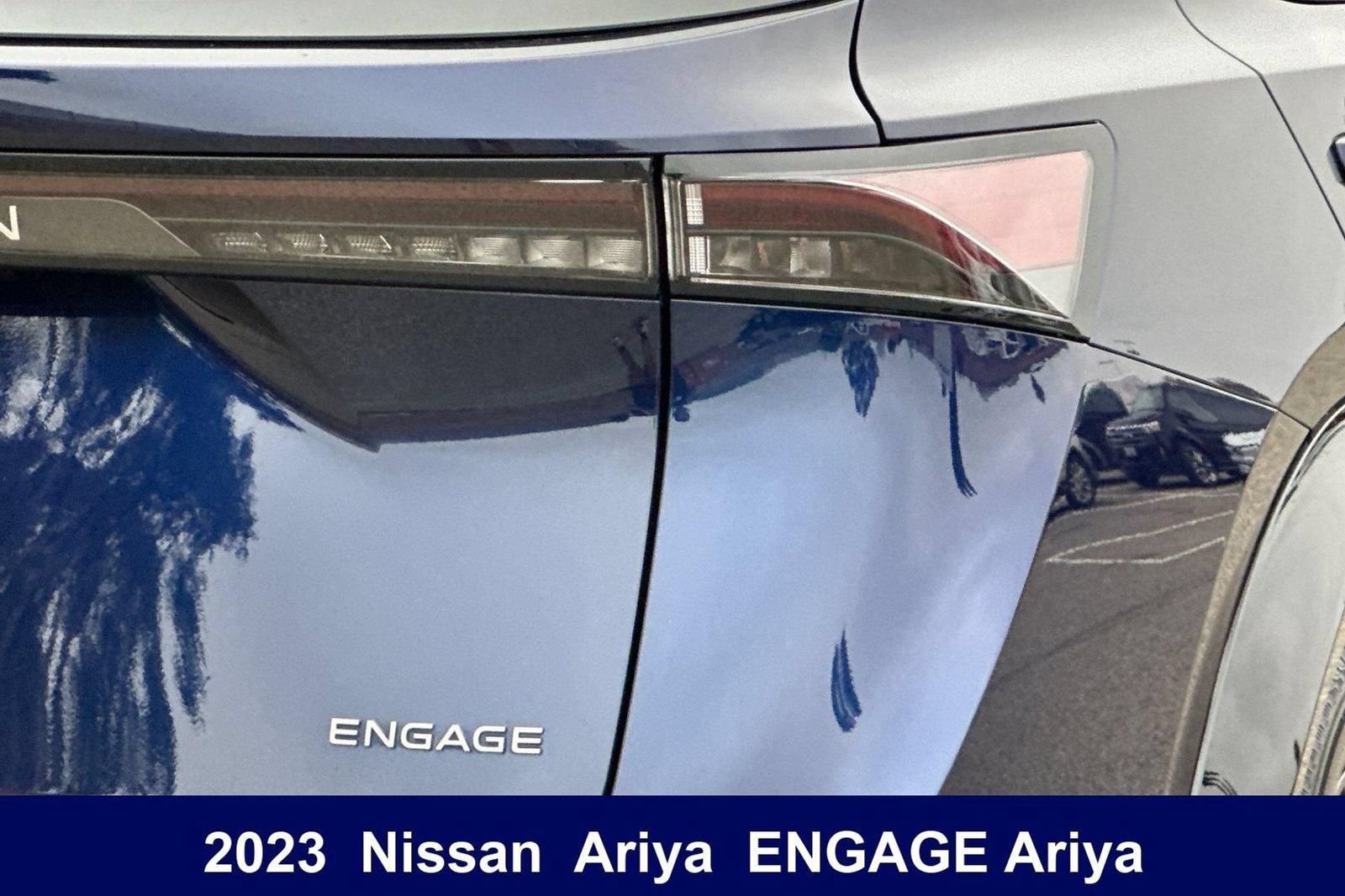 Used 2023 Nissan Ariya FWD image 39