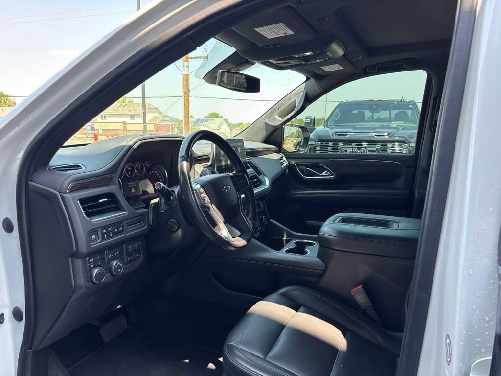 Used 2021 Chevrolet Tahoe Z71 w/ Luxury Package AWD/4WD image 9