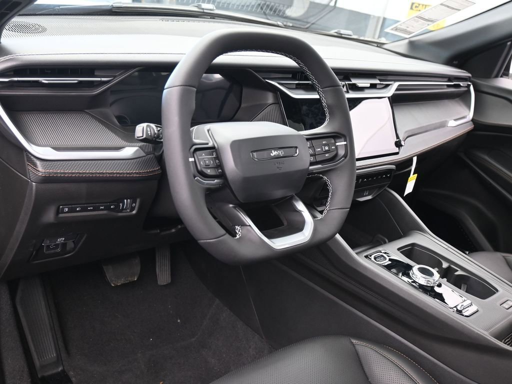 New 2026 Jeep Cherokee Overland image 14