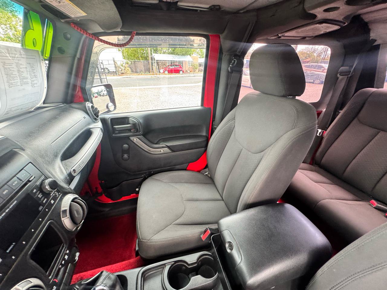 Used 2016 Jeep Wrangler Sport w/ Connectivity Group AWD/4WD image 12