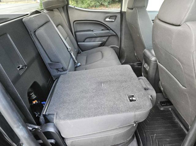 Used 2020 GMC Canyon SLE w/ Elevation Edition RWD image 28