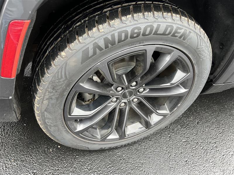 Used 2024 Jeep Grand Wagoneer Series II w/ Quick Order Packagew 28T image 18