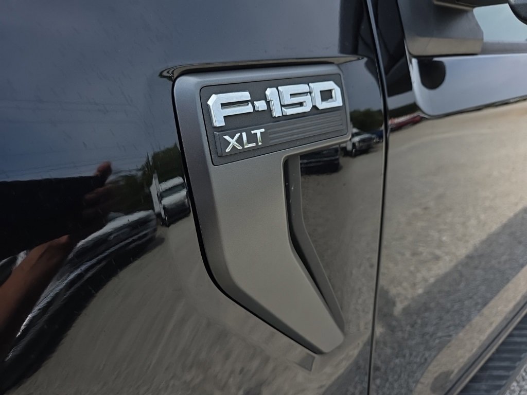 Used 2022 Ford F150 XLT w/ Equipment Group 302A High image 9