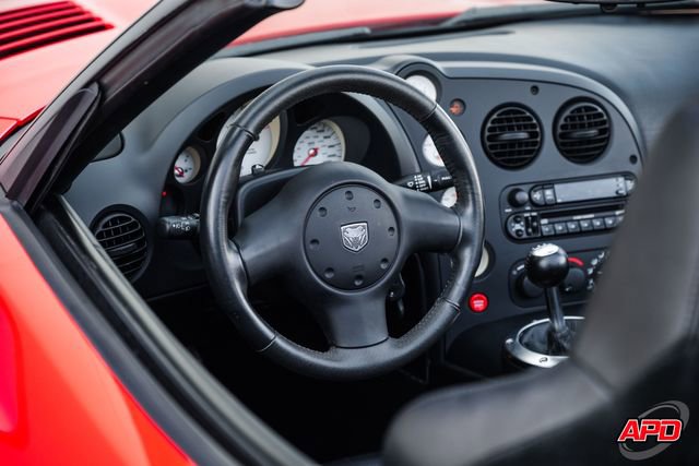 Used 2004 Dodge Viper SRT-10 image 6