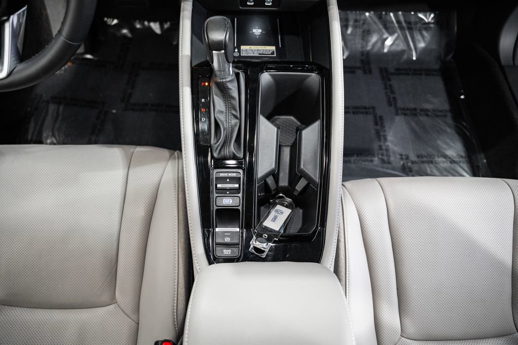 Used 2025 Honda Accord Touring image 31