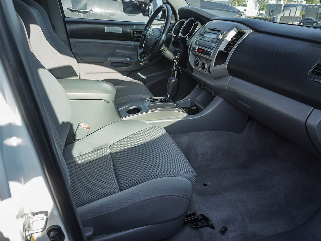 Used 2009 Toyota Tacoma PreRunner RWD image 13