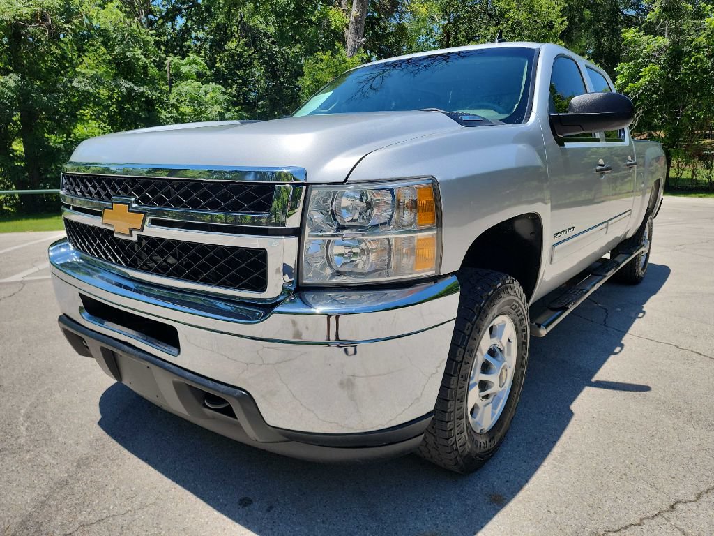 Used 2014 Chevrolet Silverado 2500 LT AWD/4WD image 3