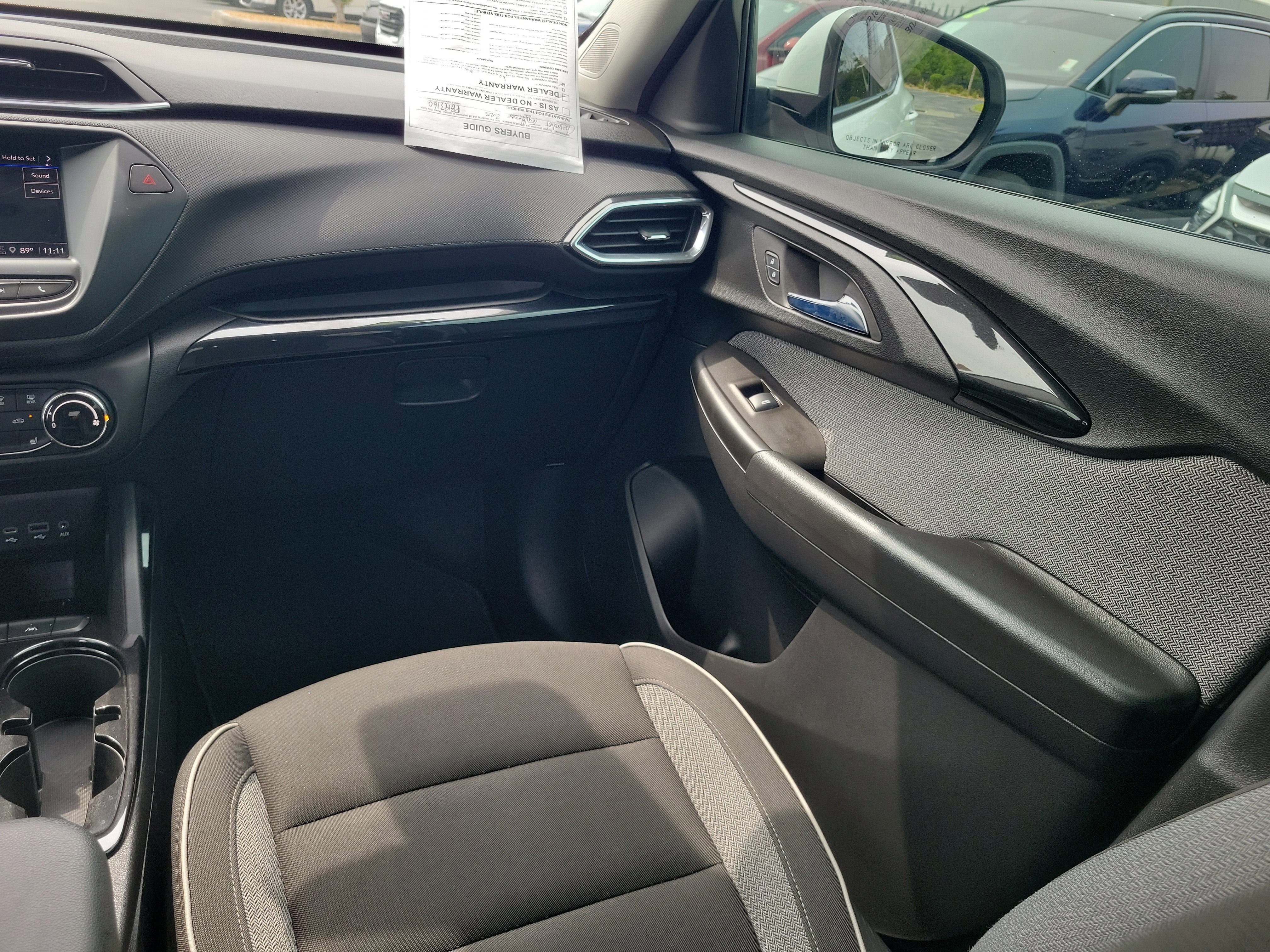 Used 2023 Chevrolet TrailBlazer LT FWD image 17