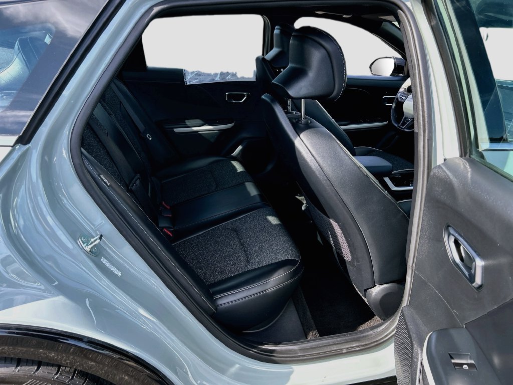 Used 2025 Kia K4 GT-Line w/ GT-Line Sunroof Package FWD image 26
