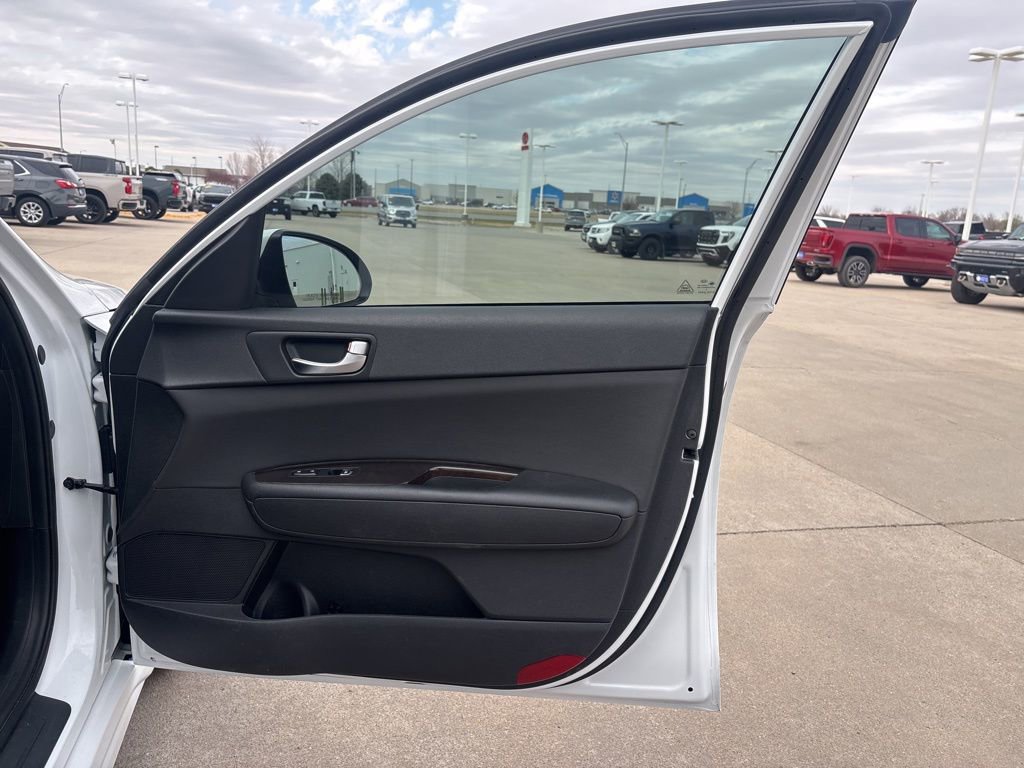 Used 2017 Kia Optima EX w/ Premium Package image 28