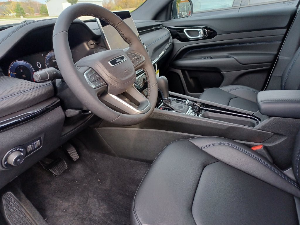 New 2027 Jeep Compass Limited AWD/4WD image 10