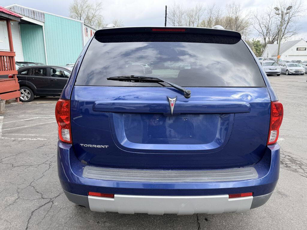 Used 2008 Pontiac Torrent 2WD w/ Preferred Package image 4