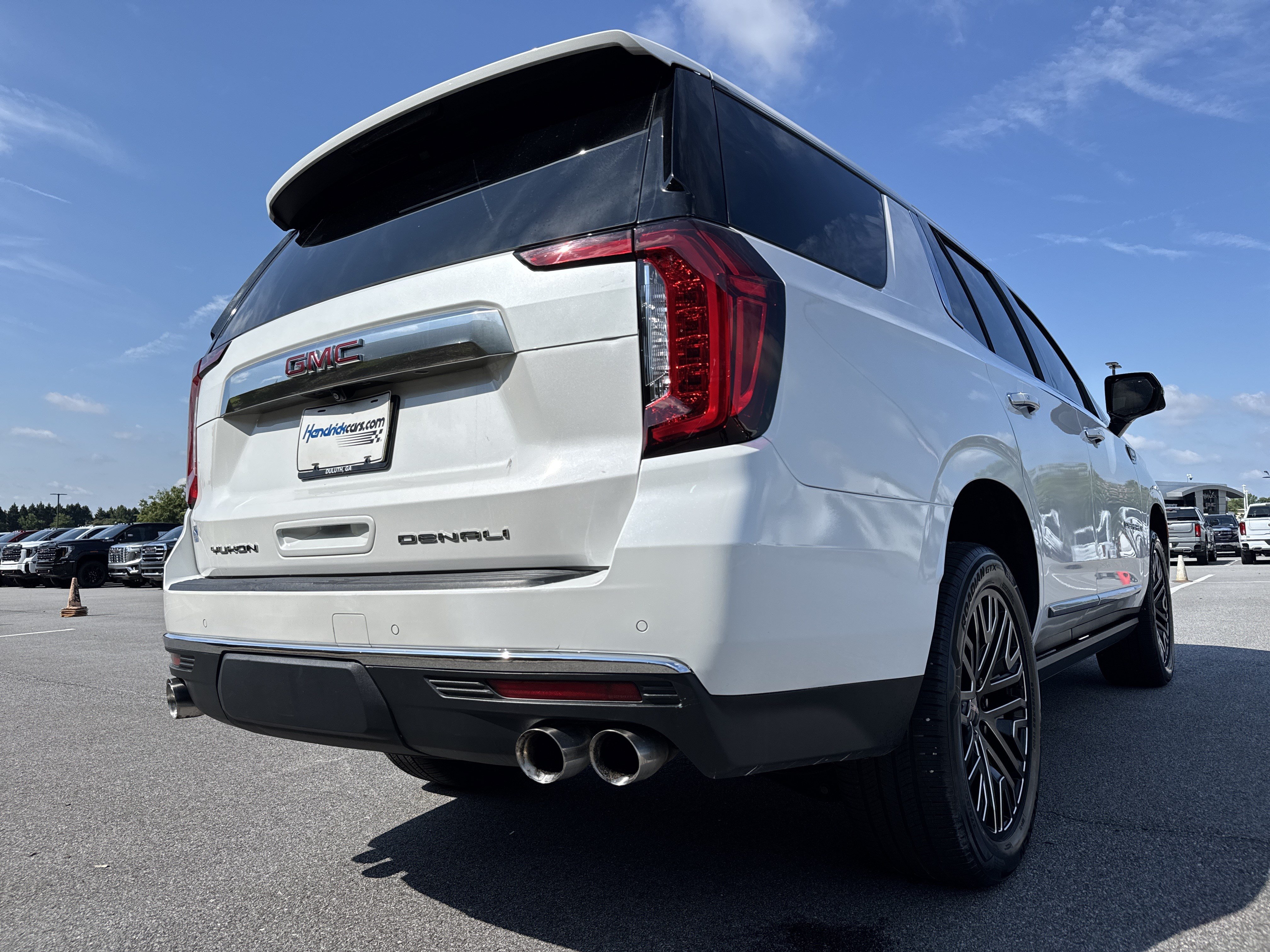 Used 2021 GMC Yukon Denali AWD/4WD image 10