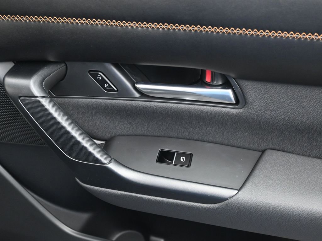 Used 2025 MAZDA CX-50 2.5 Hybrid w/ Weather Package image 16