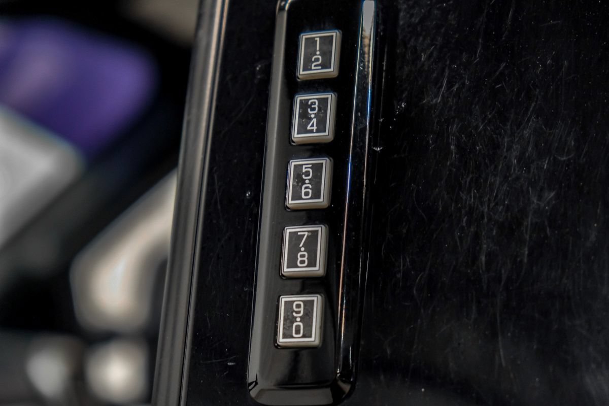 Used 2022 Ford F250 Lariat w/ Black Appearance Package AWD/4WD image 41