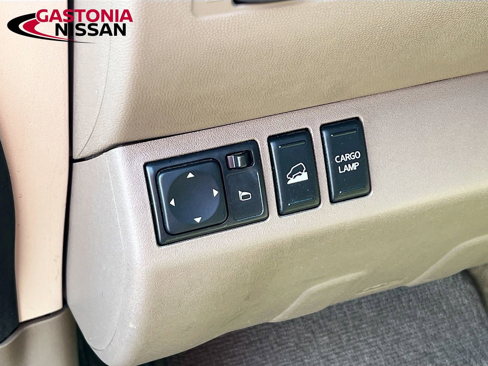 Used 2017 Nissan Frontier SV w/ SV Value Truck Package AWD/4WD image 13