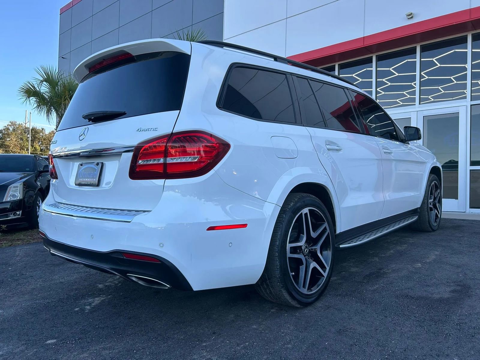 Used 2019 Mercedes-Benz GLS 550 4MATIC image 4