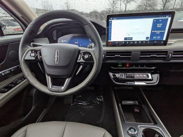 New 2026 Lincoln Corsair Premiere image 14