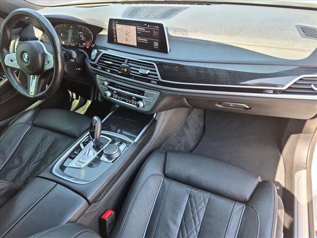 Used 2020 BMW 740i xDrive w/ M Sport Package AWD/4WD image 23