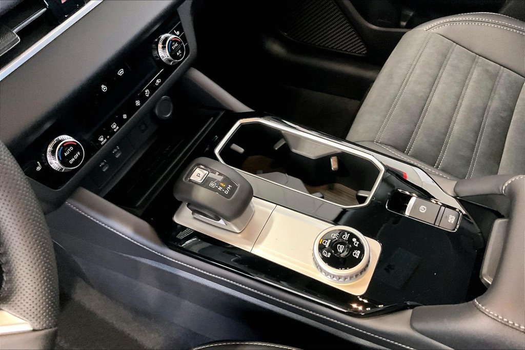 New 2026 Mitsubishi Outlander SE FWD image 8