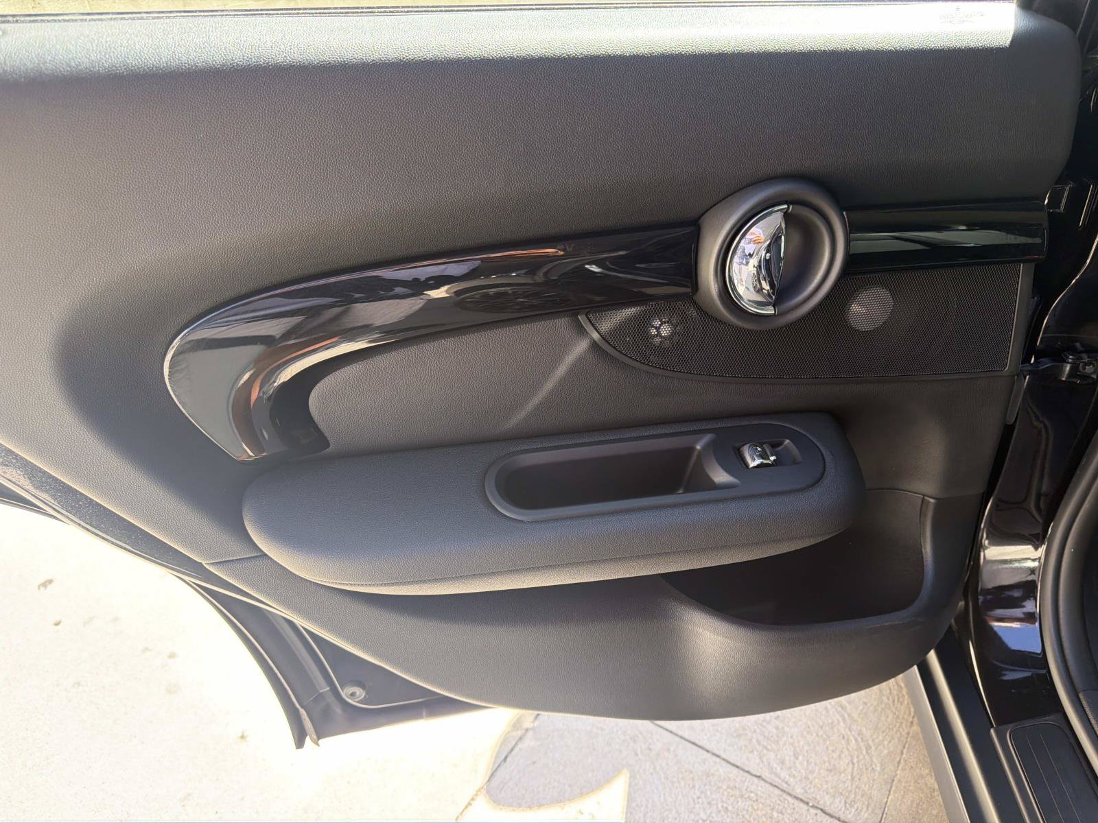 Used 2021 MINI Cooper Clubman S w/ Storage Package FWD image 9