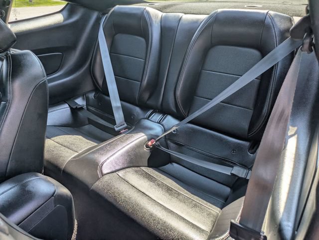 Used 2022 Ford Mustang Premium RWD image 29