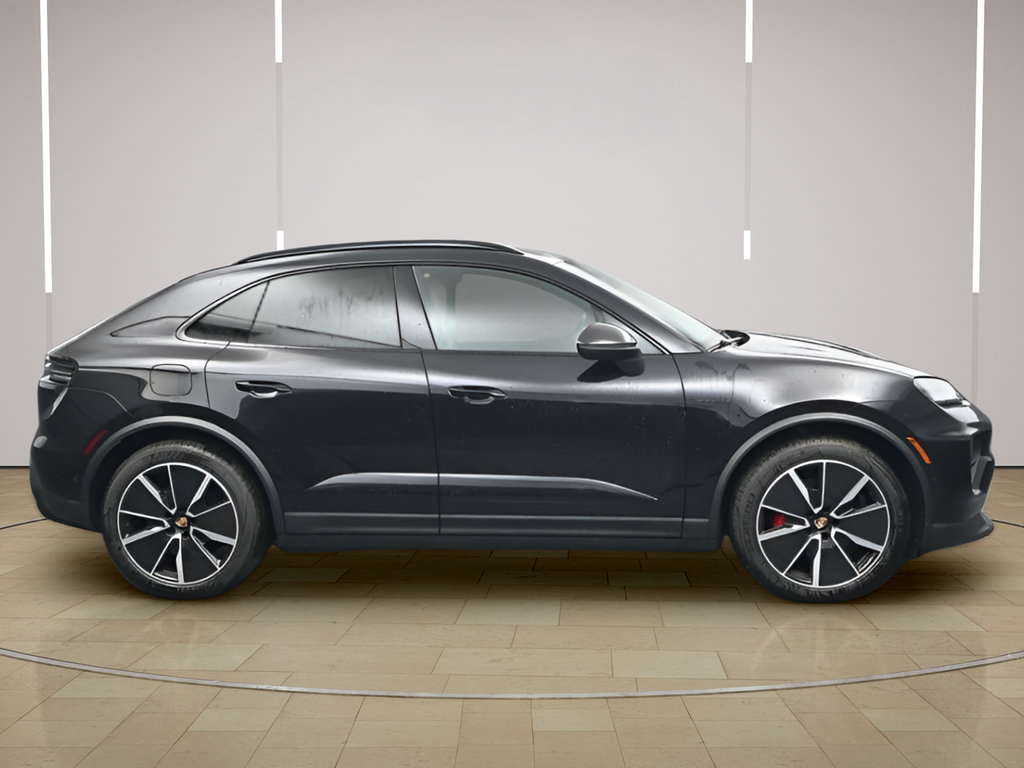 New 2025 Porsche Macan 4S Electric AWD/4WD image 26
