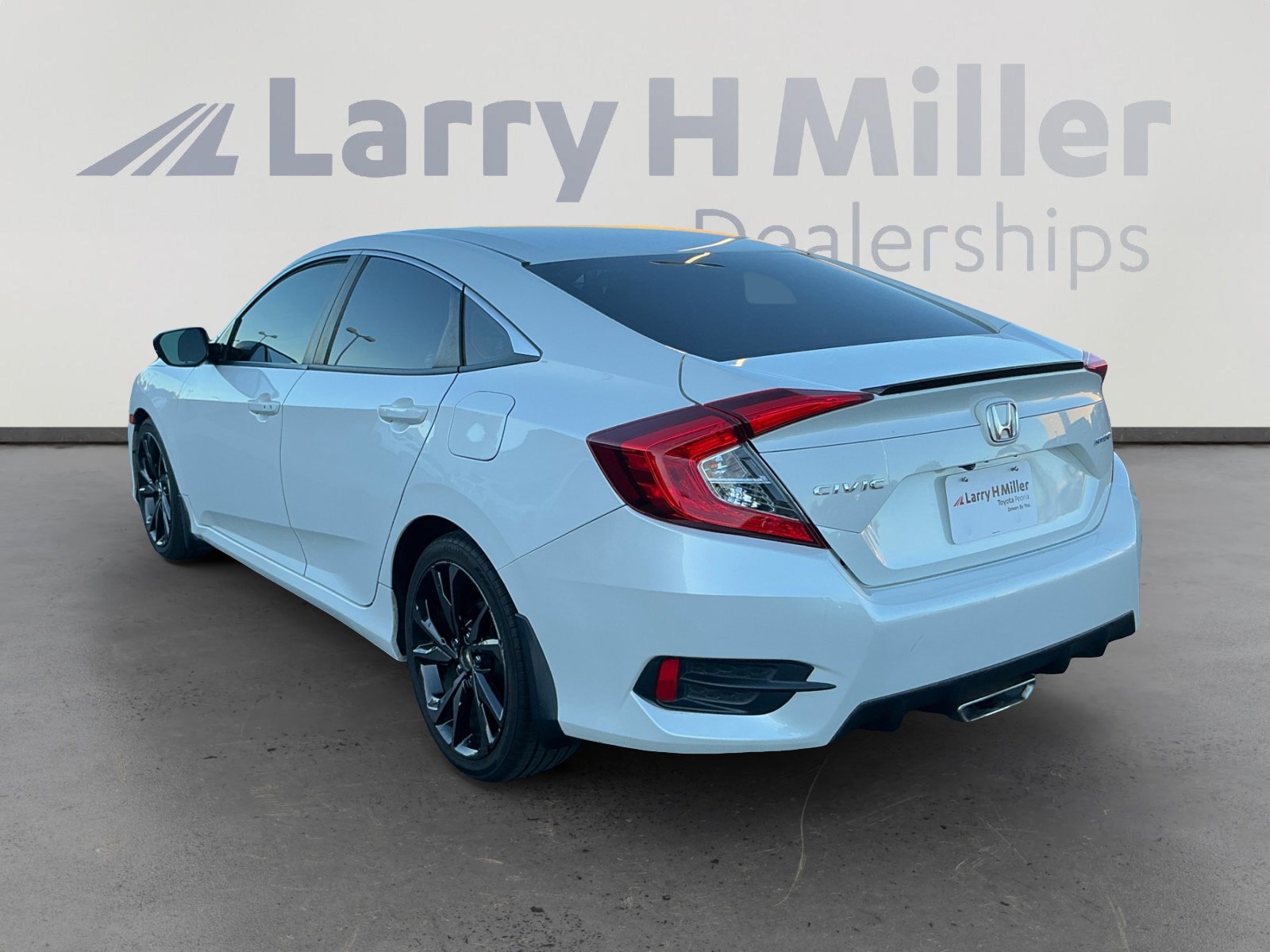 Used 2019 Honda Civic Sport image 3