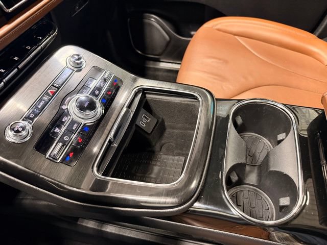 Used 2022 Lincoln Nautilus Reserve AWD/4WD image 31