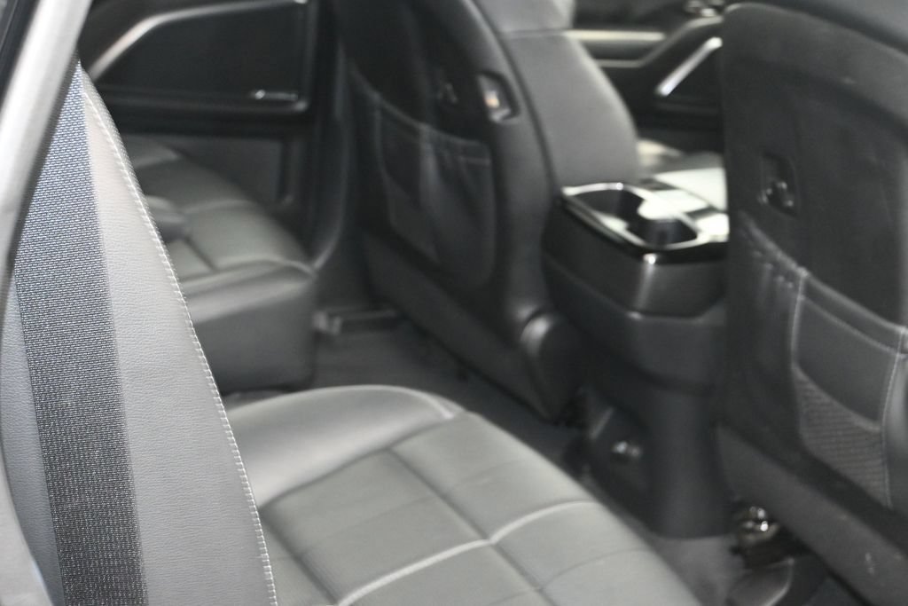 Used 2022 Kia Telluride SX w/ Towing Package FWD image 13