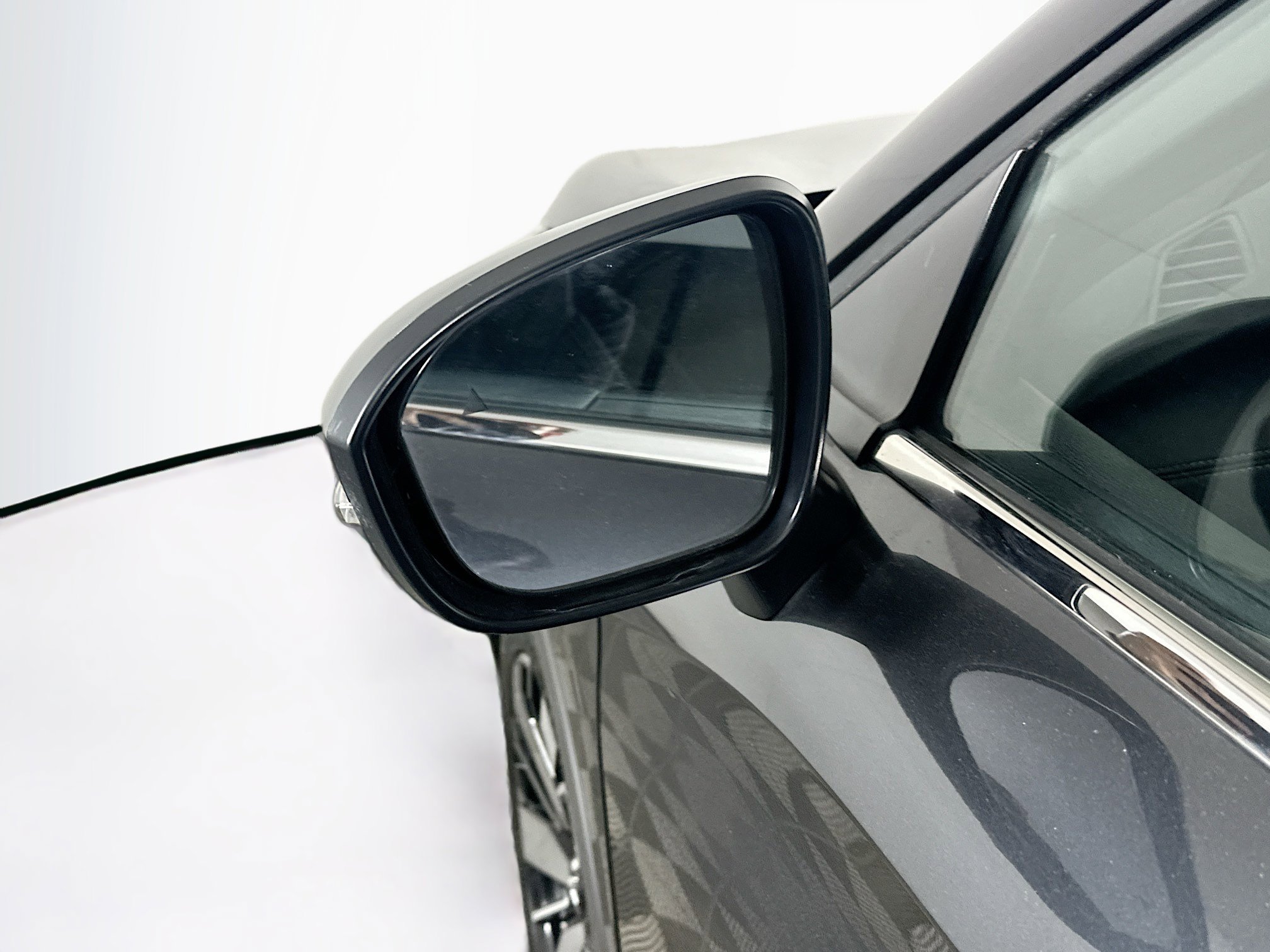 Used 2025 Mitsubishi Outlander SE image 16