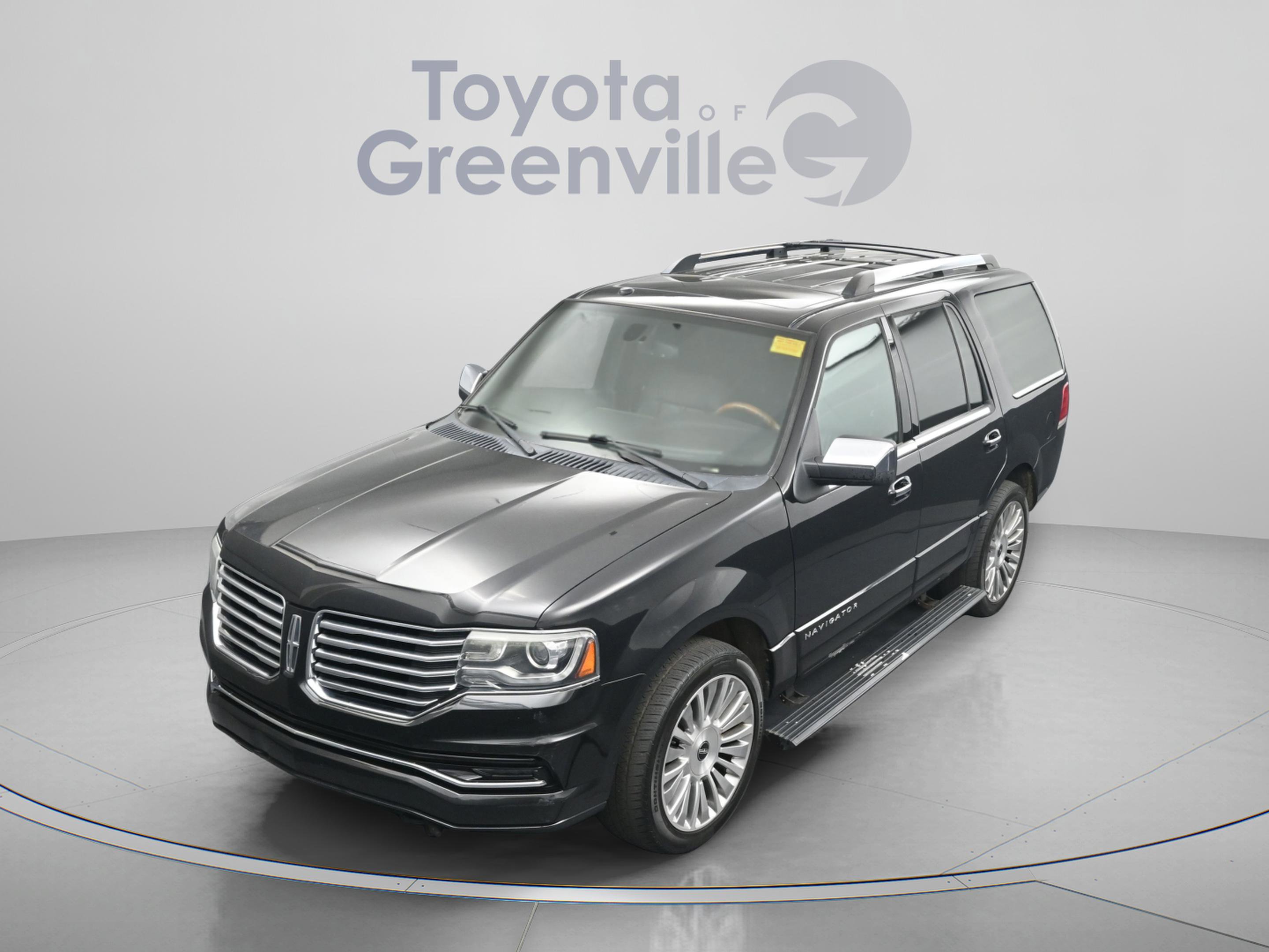 Used 2015 Lincoln Navigator 4WD image 25