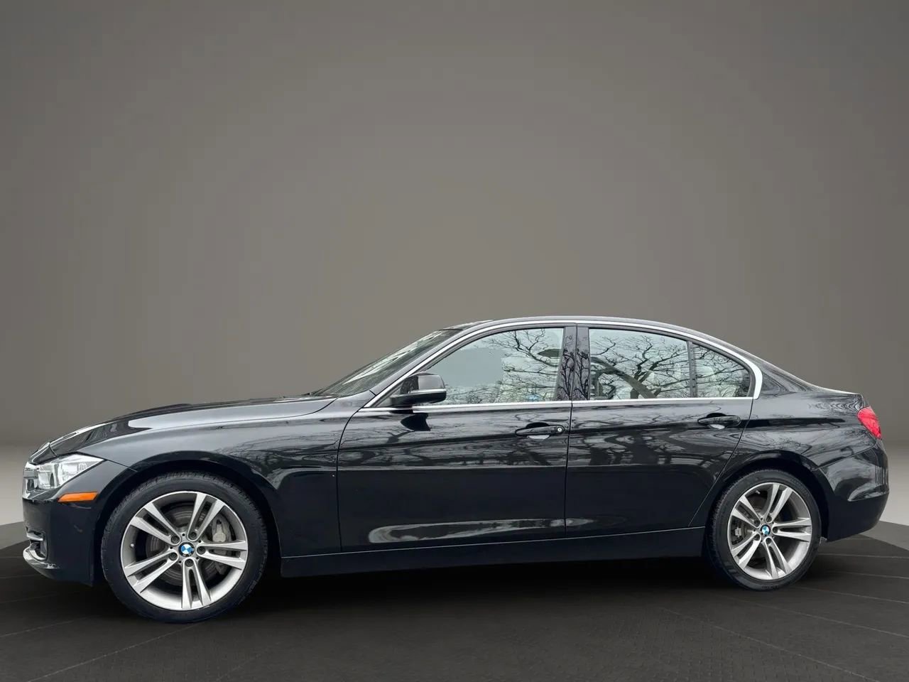 Used 2015 BMW 335i xDrive Sedan image 10