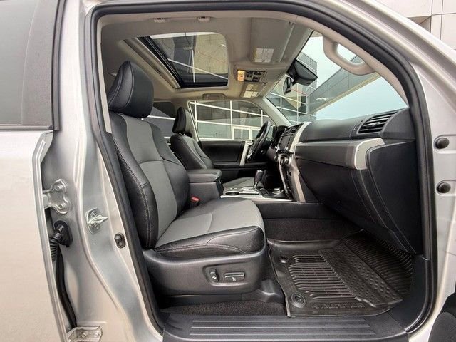 Used 2023 Toyota 4Runner SR5 Premium w/ Moonroof Package AWD/4WD image 10