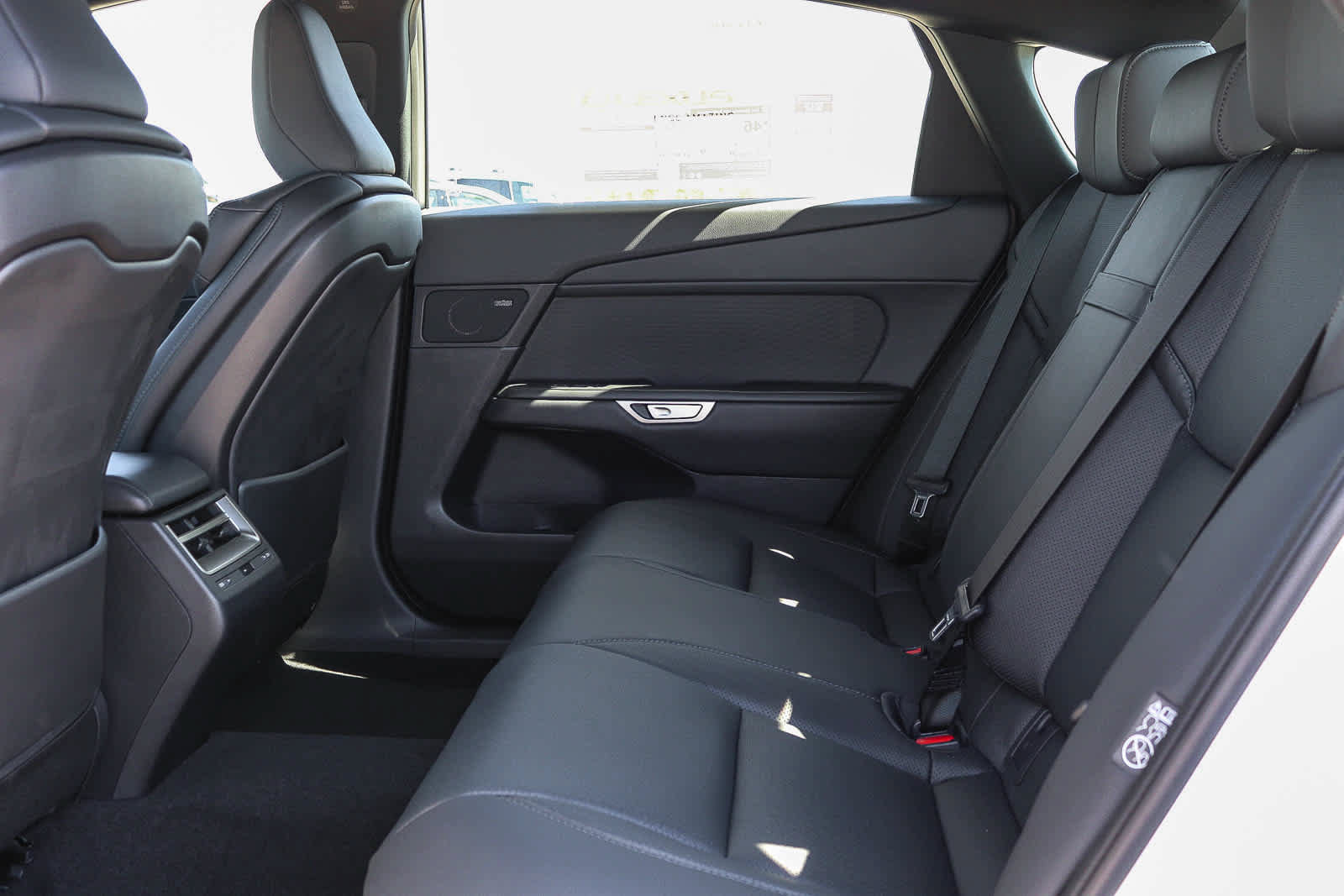 New 2026 Lexus ES 350h FWD image 21