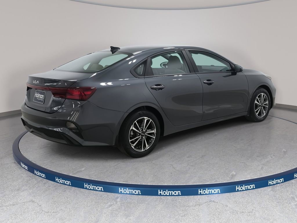 Used 2023 Kia Forte LXS w/ LXS Technology Package image 6