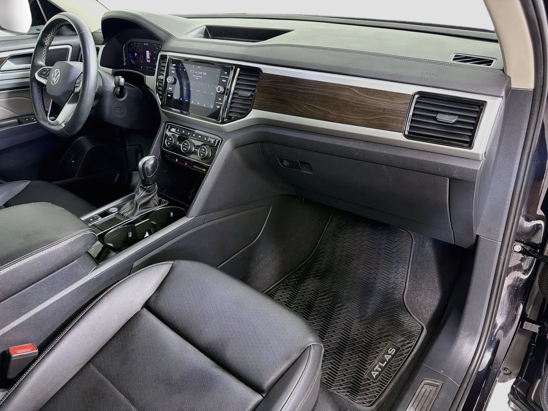 Certified 2023 Volkswagen Atlas SE w/ Panoramic Sunroof Package FWD image 29