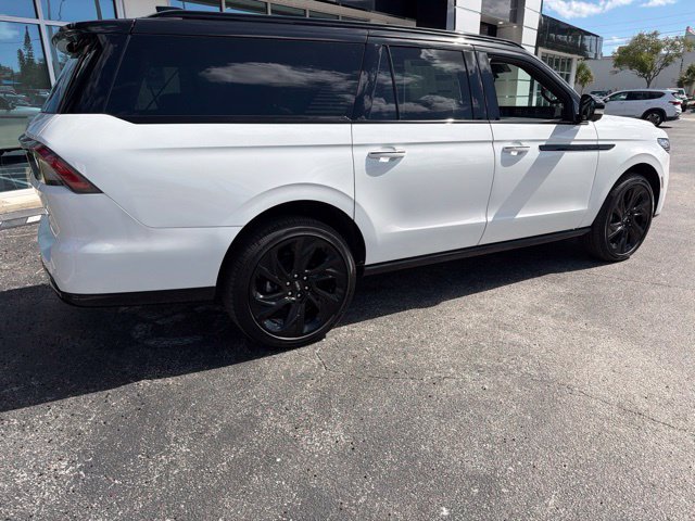New 2027 Lincoln Navigator L Black Label AWD/4WD image 6