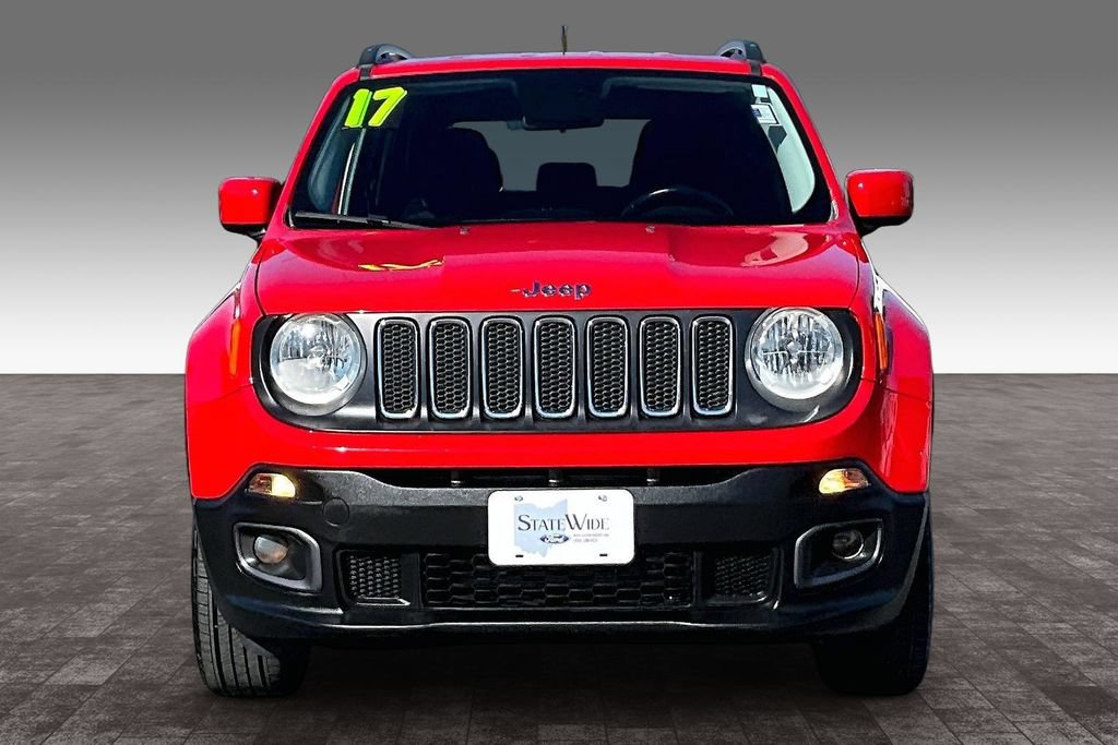 Used 2017 Jeep Renegade Latitude w/ Cold Weather Group AWD/4WD image 26