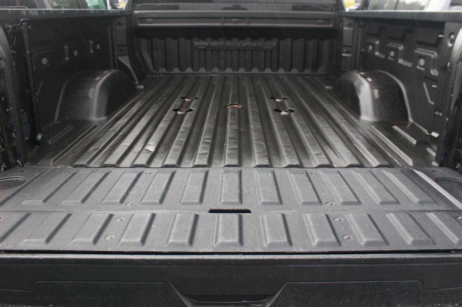 Used 2023 GMC Sierra 2500 Denali AWD/4WD image 13