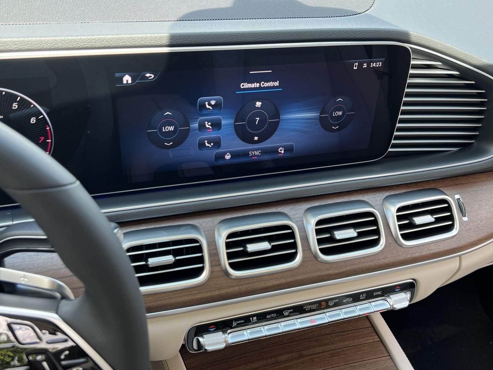 New 2026 Mercedes-Benz GLE 350 4MATIC image 26