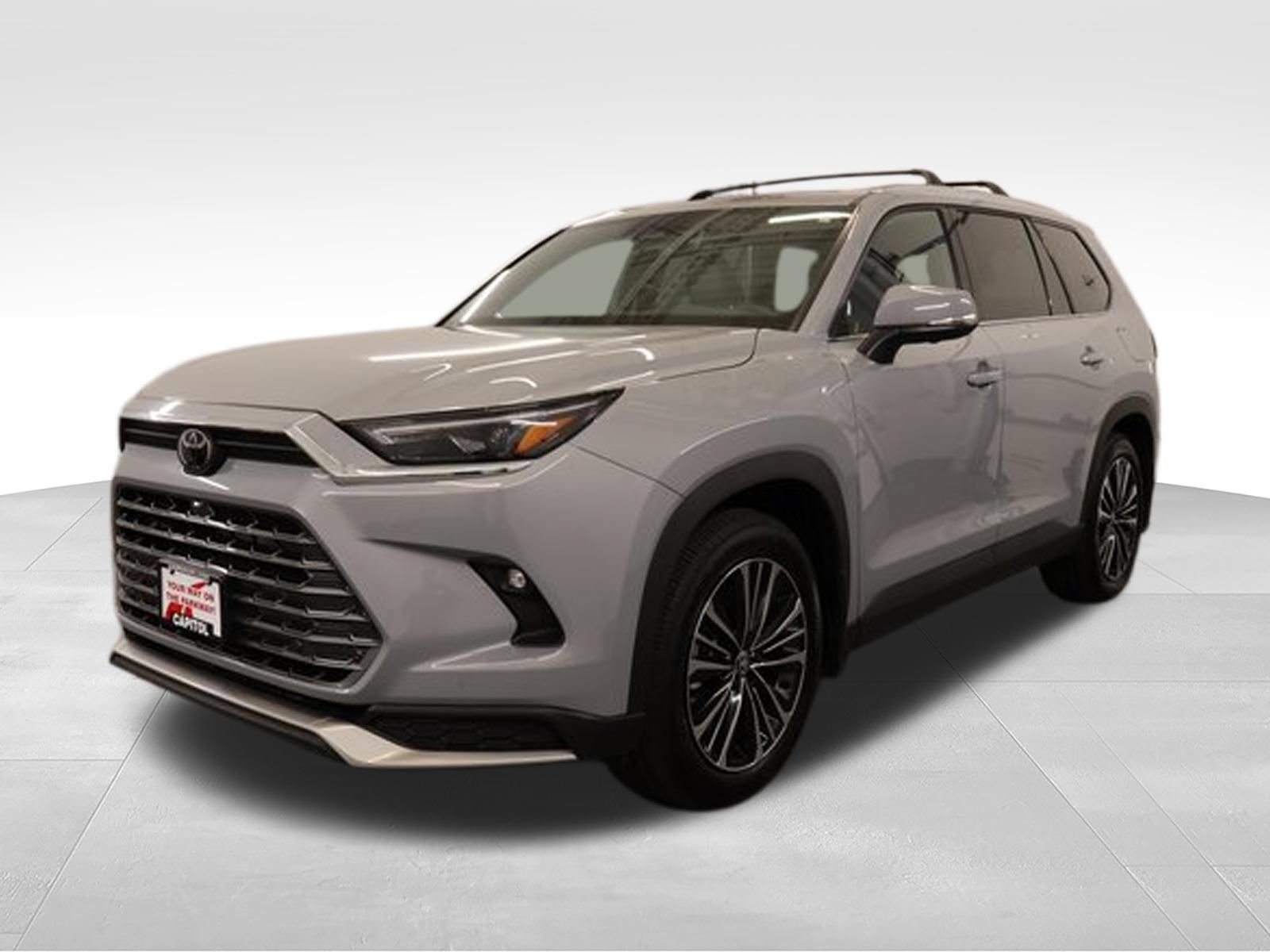 Used 2025 Toyota Grand Highlander AWD Hybrid image 5